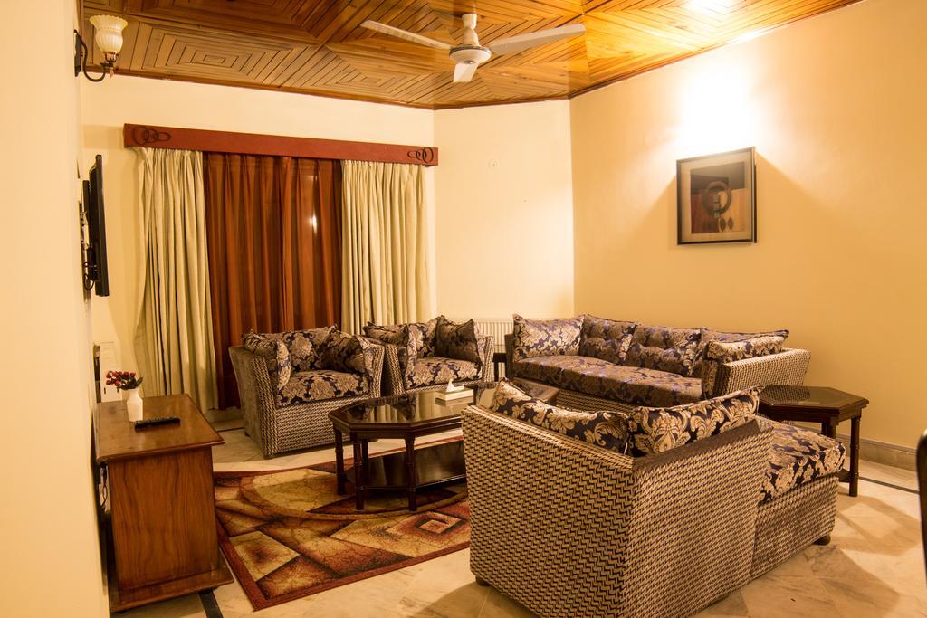 Punjab Huts Resort Murree Exterior photo
